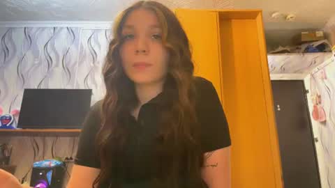 Snapshot of carleegarbutt chatting on 07.07.26 Sally online show from 07.07.26