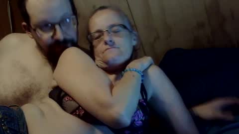 carleeswoman08 online show from 01.26.25