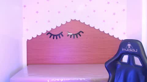 CARLYE   online show from 11.06.25