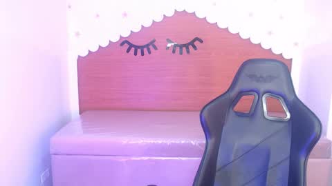 CARLYE   online show from 11.15.25