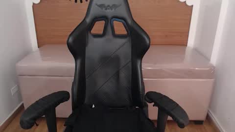 CARLYE   online show from 11.27.25