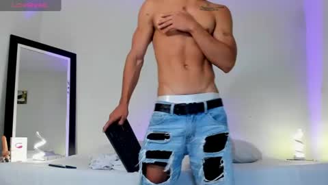 Snapshot of carloshero69 chatting on 06.17.26 carloshero69 online show from 06.17.26