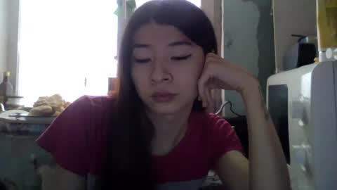 CarlyJoy online show from 02.12.25