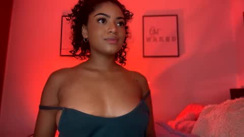 Littlecarly  online show from 03.02.25