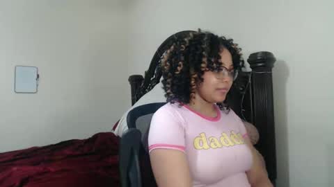 CARAMEL xoxo online show from 12.21.25