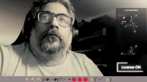 Snapshot of carmelo_devitto chatting on 04.24.26 soy Batman online show from 04.24.26