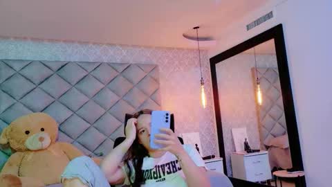 caro_adams1 online show from 02.01.26