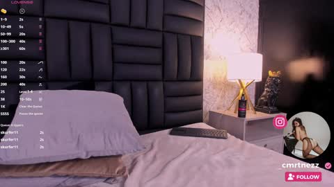 Snapshot of caro_martinezz chatting on 01.10.25    online show from 01.10.25