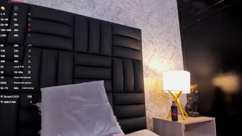 Snapshot of caro_martinezz chatting on 02.21.25    online show from 02.21.25