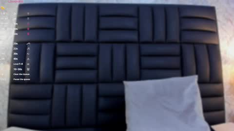 Snapshot of caro_martinezz chatting on 03.05.25    online show from 03.05.25