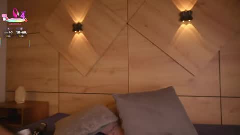 caro_sanchezz online show from 04.01.26