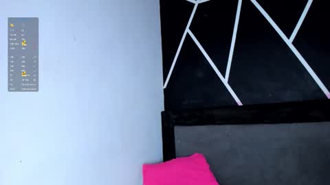 Snapshot of carol100597 chatting on 04.19.26 karol online show from 04.19.26