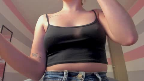 Snapshot of carol_pinter chatting on 12.29.24 Carol  online show from 12.29.24