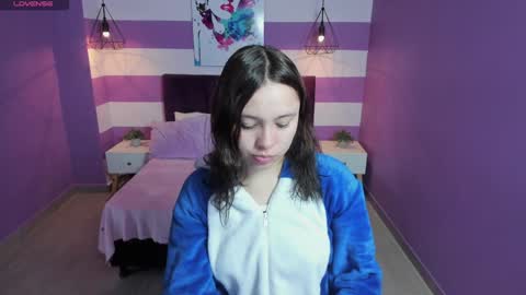 Snapshot of carol_pinter chatting on 01.07.25 Carol  online show from 01.07.25