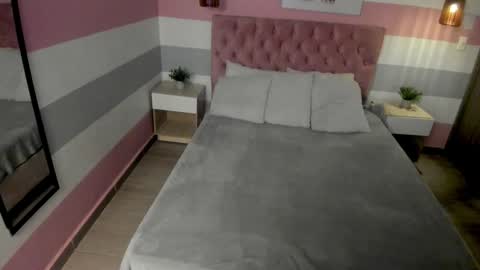 Snapshot of carol_pinter chatting on 01.08.25 Carol  online show from 01.08.25