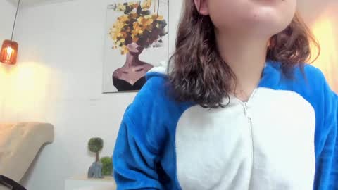 Snapshot of carol_pinter chatting on 01.21.25 Carol  online show from 01.21.25