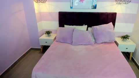 Snapshot of carol_pinter chatting on 03.08.25 Carol  online show from 03.08.25