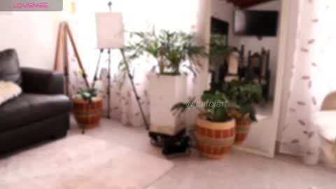 Snapshot of carolart chatting on 01.25.25 carolart online show from 01.25.25