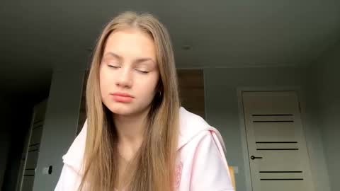 Lisa online show from 12.18.25