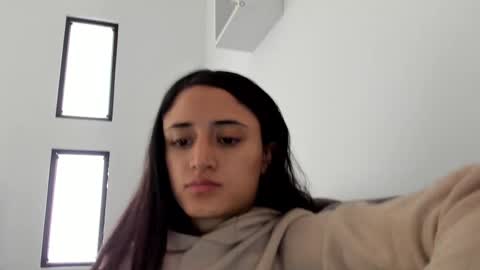 Snapshot of caroliine__ chatting on 02.19.25 Caroline online show from 02.19.25