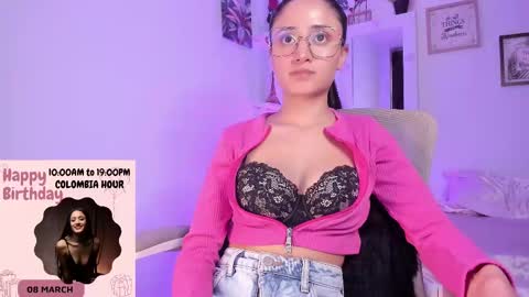 Snapshot of caroliine__ chatting on 03.07.25 Caroline online show from 03.07.25