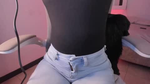 Snapshot of caroliine__ chatting on 09.12.25 Caroline online show from 09.12.25