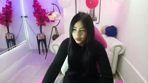 Snapshot of carolina_cherry chatting on 02.18.26 CAROLINA. online show from 02.18.26
