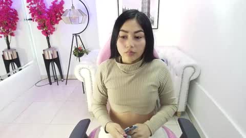 Snapshot of carolina_cherry chatting on 02.25.26 CAROLINA. online show from 02.25.26