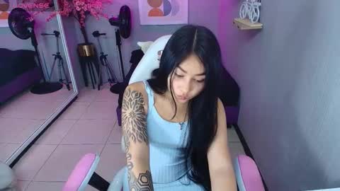 Snapshot of carolina_cherry chatting on 03.22.26 CAROLINA. online show from 03.22.26