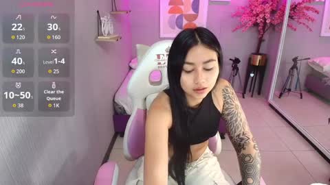 Snapshot of carolina_cherry chatting on 03.31.26 CAROLINA. online show from 03.31.26