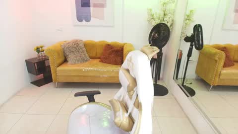 Snapshot of carolina_cherry chatting on 04.02.26 CAROLINA. online show from 04.02.26