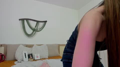 Carolina online show from 11.26.25