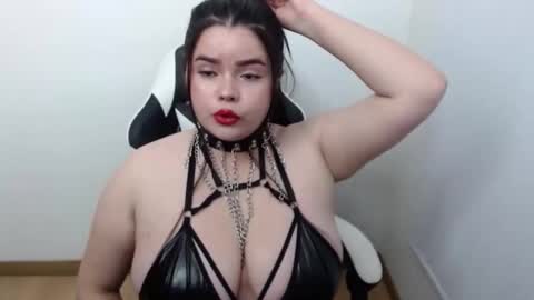 Snapshot of carolina_lee12 chatting on 04.17.26 carolina online show from 04.17.26