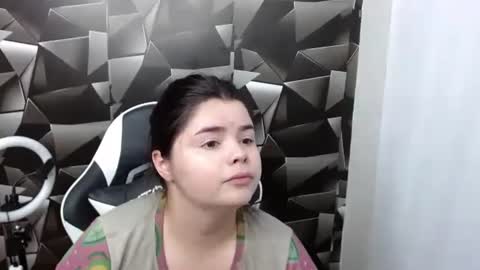 Snapshot of carolina_lee12 chatting on 04.28.26 carolina online show from 04.28.26