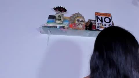 CarolinaM online show from 11.15.25