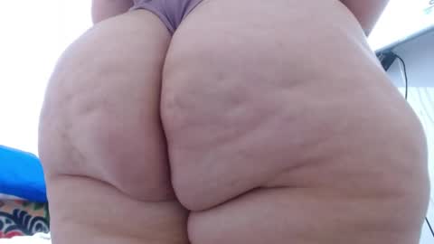 Snapshot of carolina_zabala_19 chatting on 05.19.26 carolina_zabala_19 online show from 05.19.26