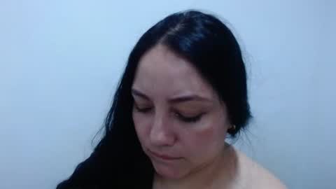 Snapshot of carolina_zabala_19 chatting on 06.14.26 carolina_zabala_19 online show from 06.14.26