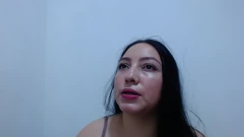 Snapshot of carolina_zabala_19 chatting on 06.28.26 carolina_zabala_19 online show from 06.28.26