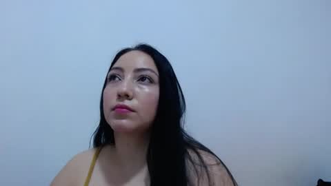 Snapshot of carolina_zabala_19 chatting on 07.27.26 carolina_zabala_19 online show from 07.27.26