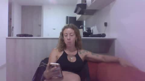 Snapshot of carolina_zaens chatting on 05.09.26 carolina_zaens online show from 05.09.26