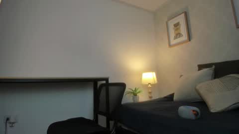 Snapshot of caroline_dh chatting on 02.06.26 Caroline online show from 02.06.26