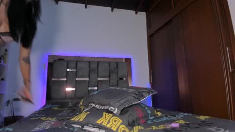 CAROLINE online show from 09.17.25