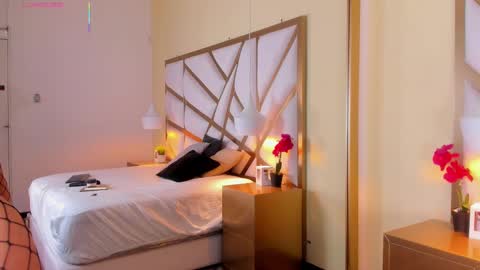 Caroline online show from 09.18.25