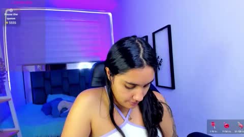 Snapshot of caroline_rodriguez_9 chatting on 09.19.25 caroline_rodriguez_9 online show from 09.19.25