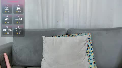 Snapshot of carolinefantasy_ chatting on 09.29.25 Caroline online show from 09.29.25