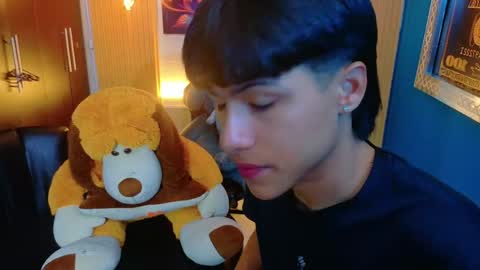 carolinejesh online show from 03.24.26