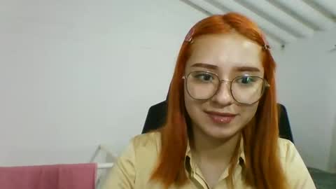 Snapshot of carolinnapinkman chatting on 04.14.26 carolinnapinkman online show from 04.14.26