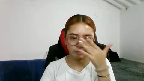 Snapshot of carolinnapinkman chatting on 05.29.26 carolinnapinkman online show from 05.29.26