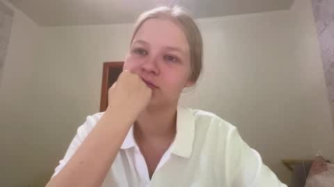 Snapshot of carolynesturino chatting on 07.08.26 carolynesturino online show from 07.08.26