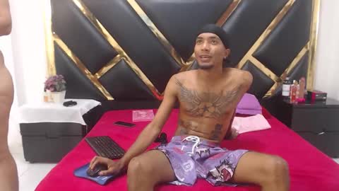 Snapshot of caroyandy3 chatting on 11.26.25 caro y andy online show from 11.26.25